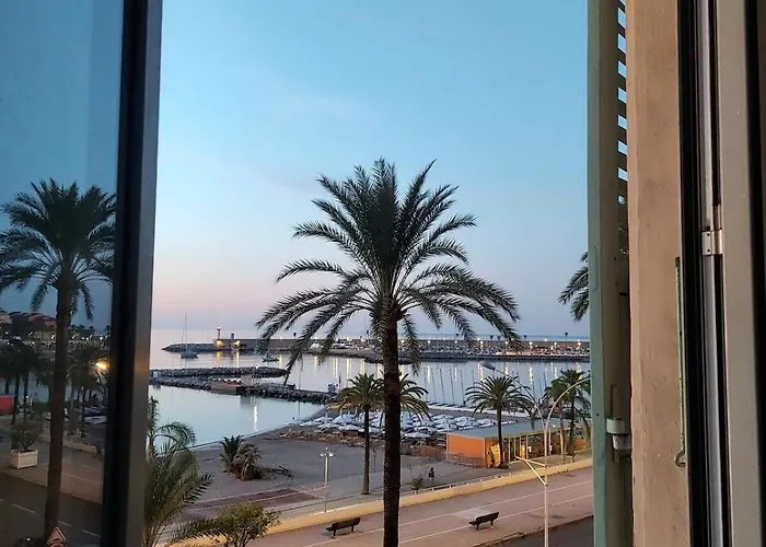 Cozy With Sea View - Sea View And Wi-fi 公寓 芒通